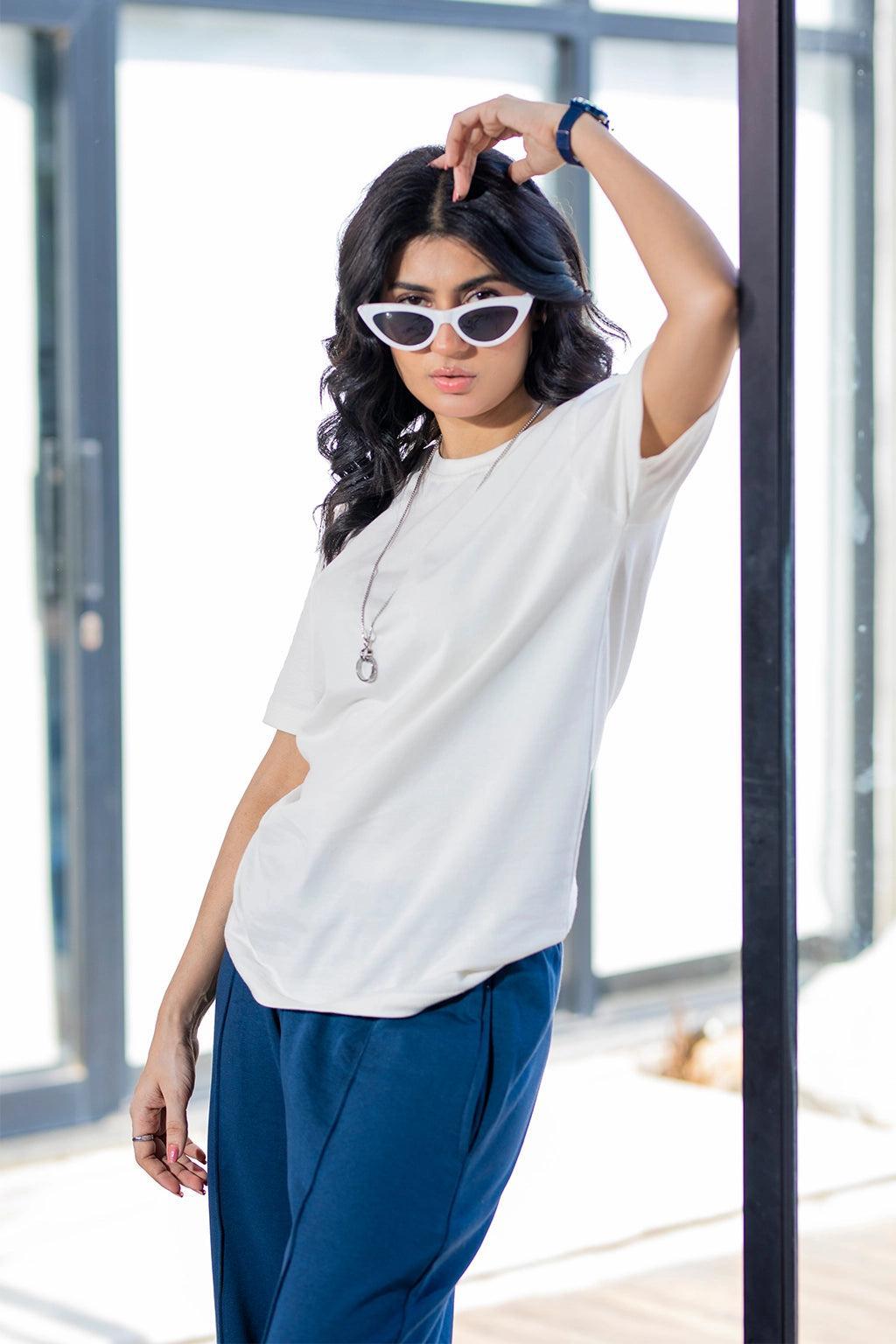 Essential White Crew Neck T-Shirt – Women's