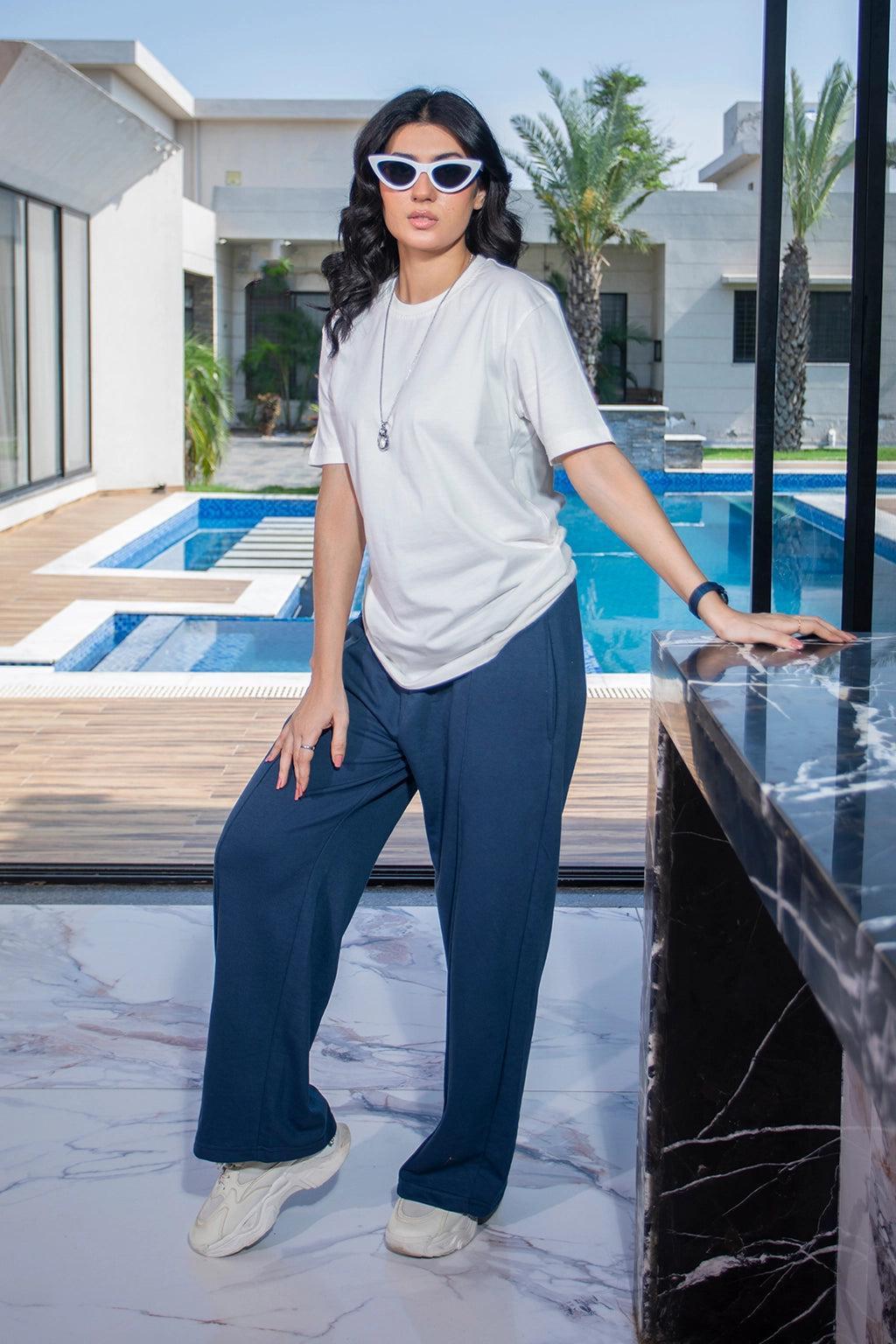 Essential White Crew Neck T-Shirt – Women's